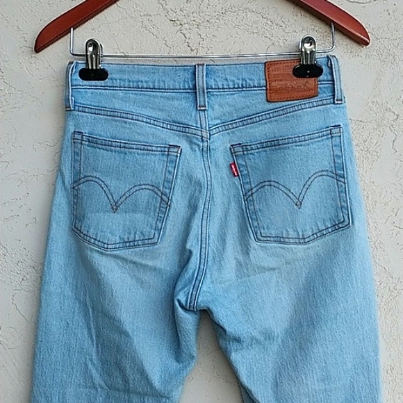 Levi's Premium Denim Wedgie Straight Jeans Size 25 - Picture 8 of 13